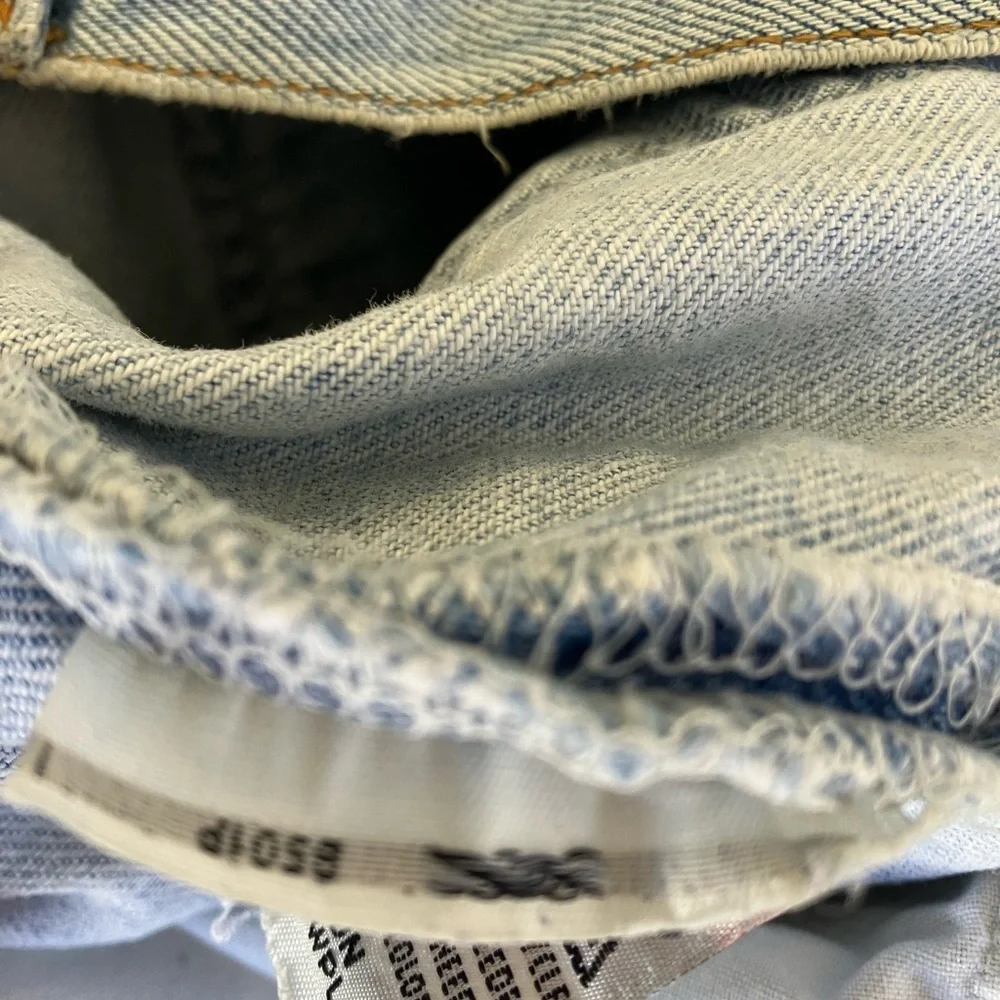 Levi's Classic Light Blue Jeans 42 x30 button fly.